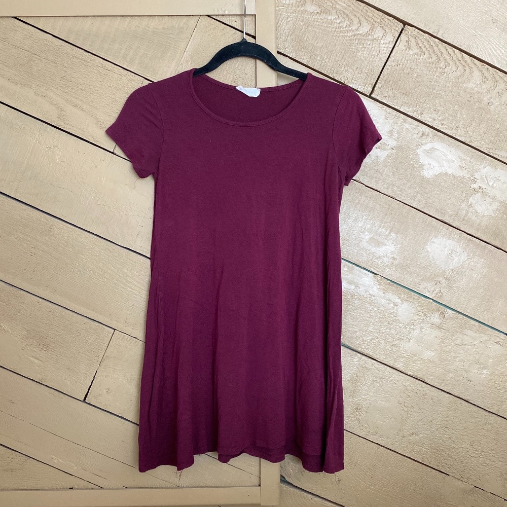 Maroon t-shirt dress